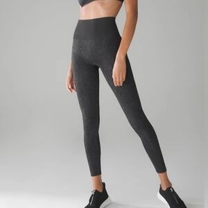 Soma Grey Snakeskin Jacquard Slimming Wide Waist Legging Size XS